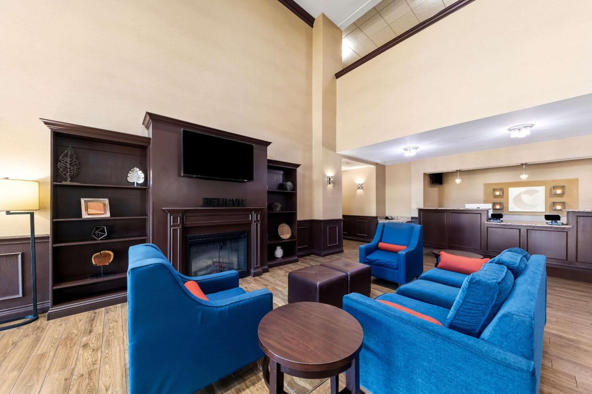 Comfort Inn&Suites Near Lake Lewisville Corinth Eksteriør bilde